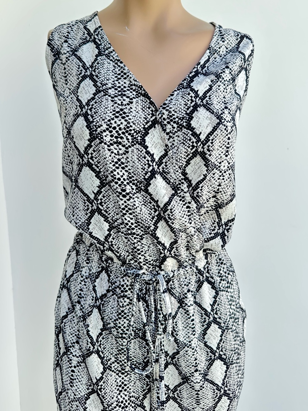 Veronica M Black & Tan Snake-Print Sleeveless Cropped Jumpsuit - Picture 3 of 6